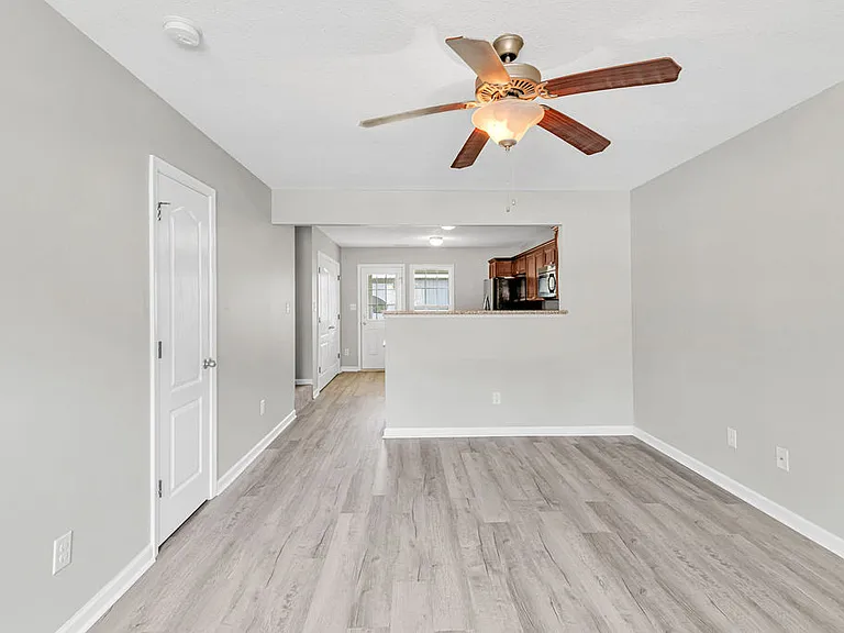 117 Cornerstone Dr #1 — Photo 4
