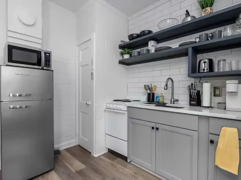 231 Bern St #2 — Photo 5