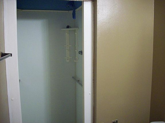 5th image of 8510 Brubaker Dr