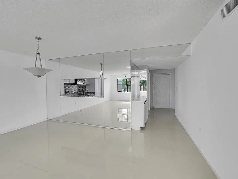 6654 Villa Sonrisa Dr #421 — Photo 35