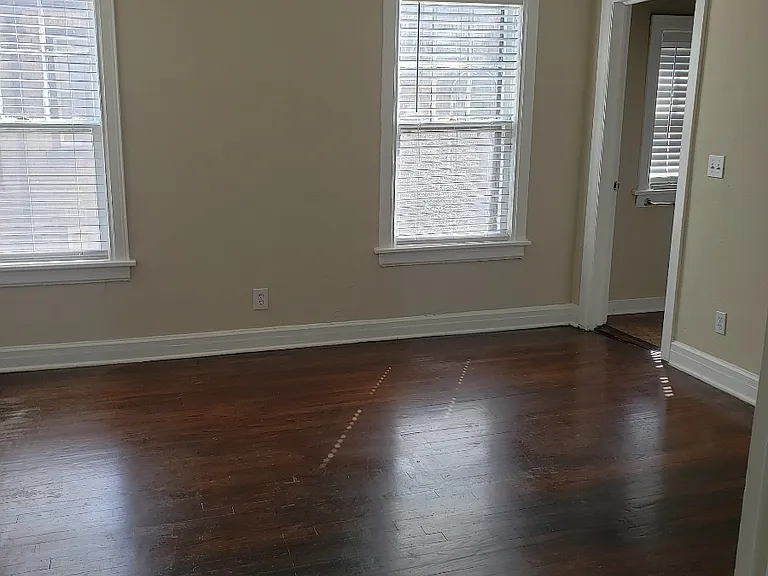 2519 N Robinson Ave #C — Photo 10
