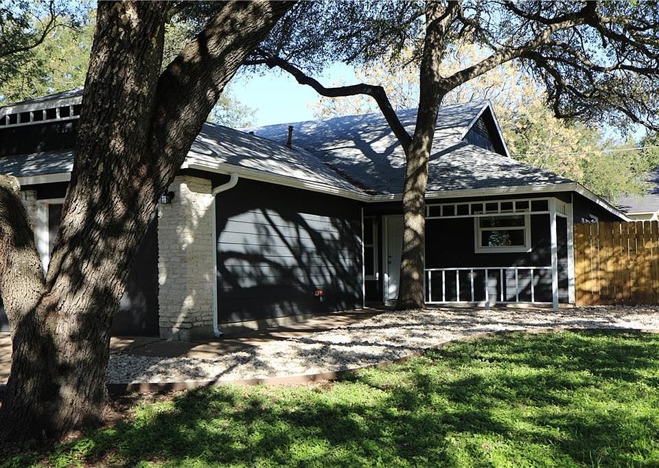 1st image of 12004 Arrowwood Dr #B