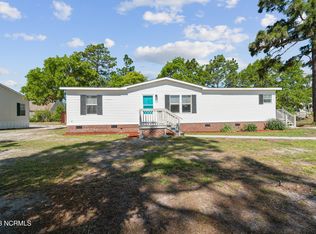 309 N Winchester Ln, Hubert, NC 28539