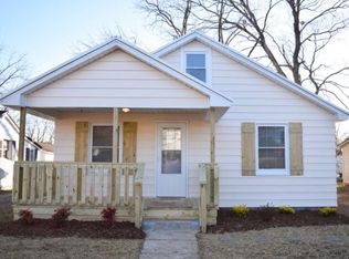 413 5th St, Lawrenceburg, TN 38464