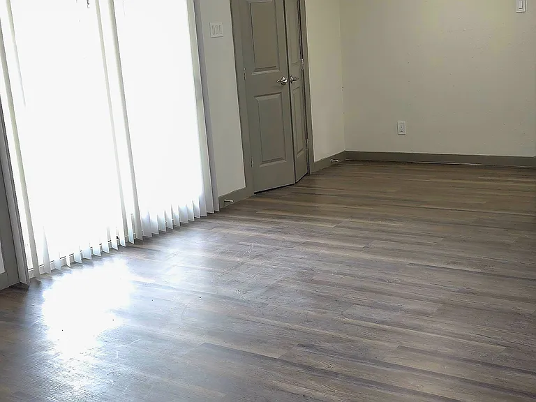3120 Lucas Ter — Photo 15