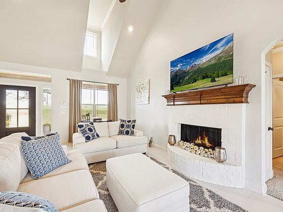 4th image of 370 Private Road 5291