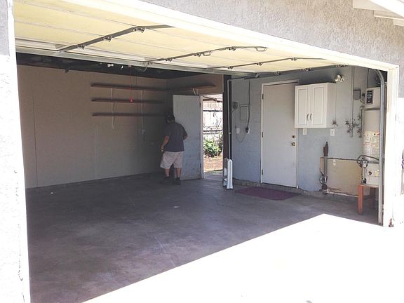 5th image of 9219 Poplar Ave