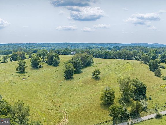 5th image of Washwright Rd