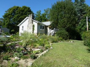 57 Longfellow Dr, Carmel, NY 10512