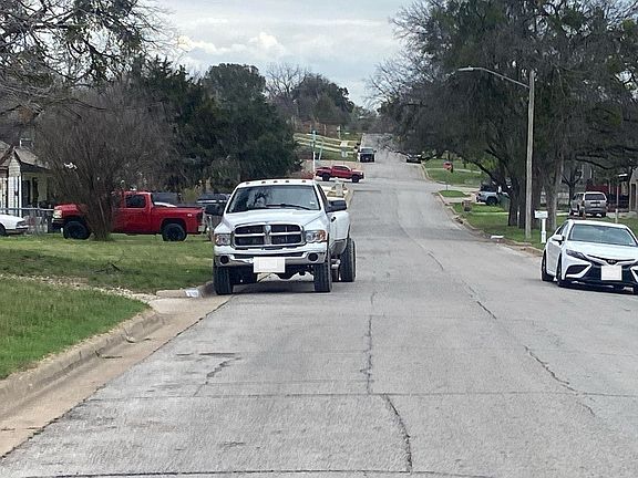 5th image of 2713 NW 23rd St