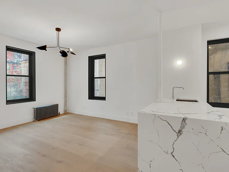 145 Henry St #6E — Photo 4