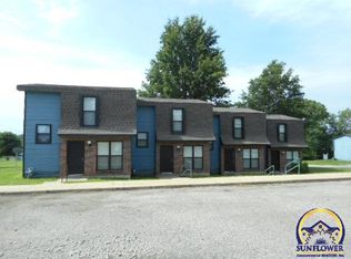 3021 SE Mareta Cir, Topeka, KS 66605