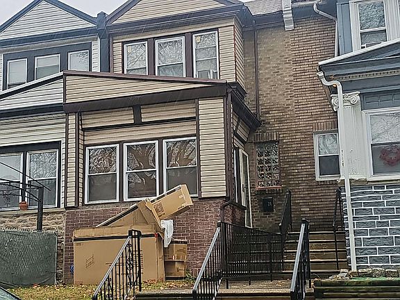 2nd image of 5324 N Sydenham St