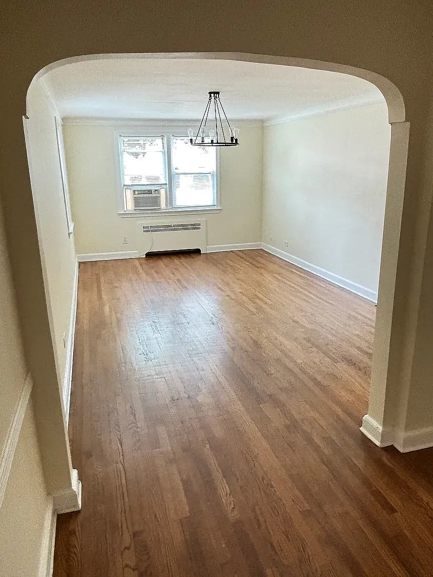 2 bed, 1.0 bath, 1000 sqft, $3,400 — Photo 3
