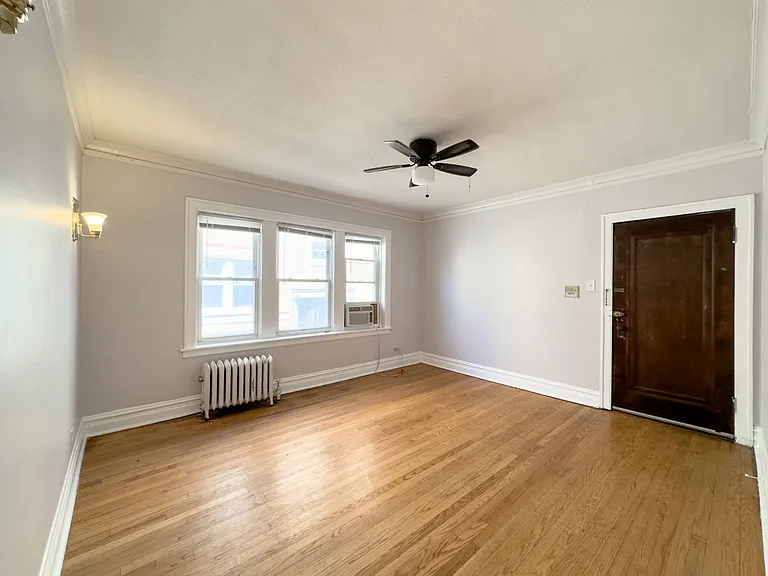 4407 N Kenneth Ave #A2 — Photo 4