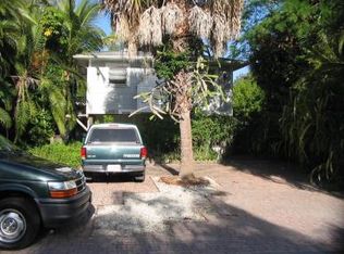 219 Dakota Ave, Fort Myers Beach, FL 33931