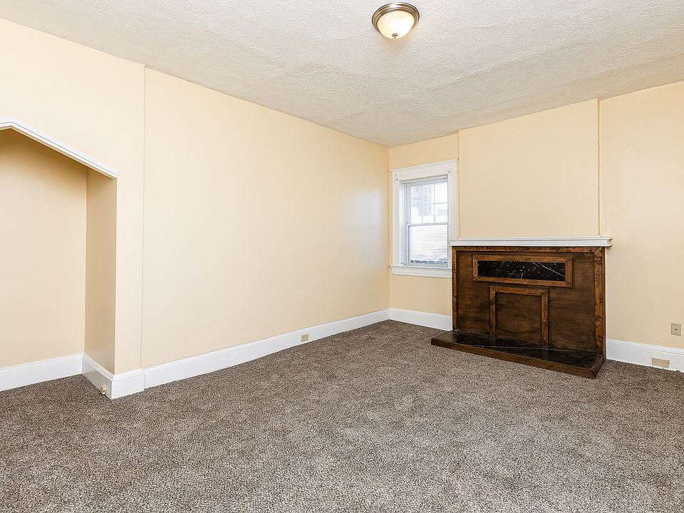 1st image of 811 Lexington Ave Unit 1