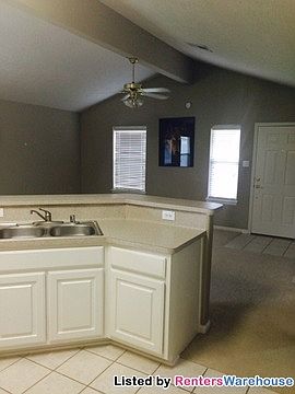 3rd image of 2602 Ling Cir