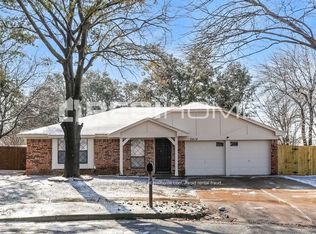 2414 Redbrook Ct, Arlington, TX 76014