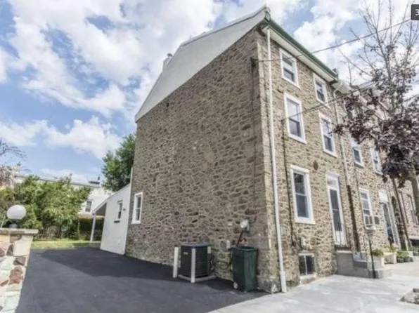 168 East St, Philadelphia, PA 19127