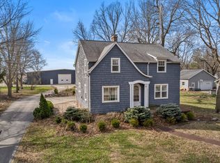 400 E 3rd St, Brocton, IL 61917