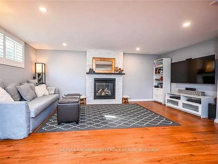 39 Glen Vista Dr — Photo 16