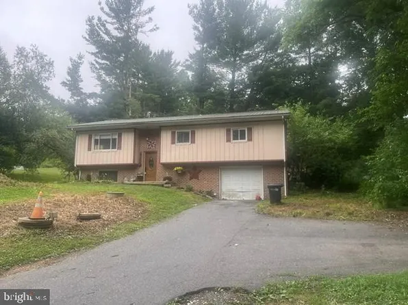 218 Lay Rd, Delta, PA 17314
