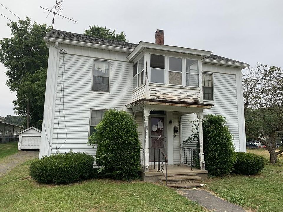 2nd image of 114 Union St
