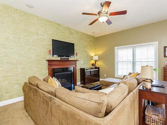 2nd image of 3151 Garden Hill Ln