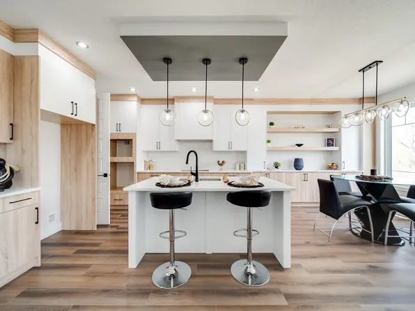 8808 183rd Ave NW, Edmonton, AB T5Z 0S8
