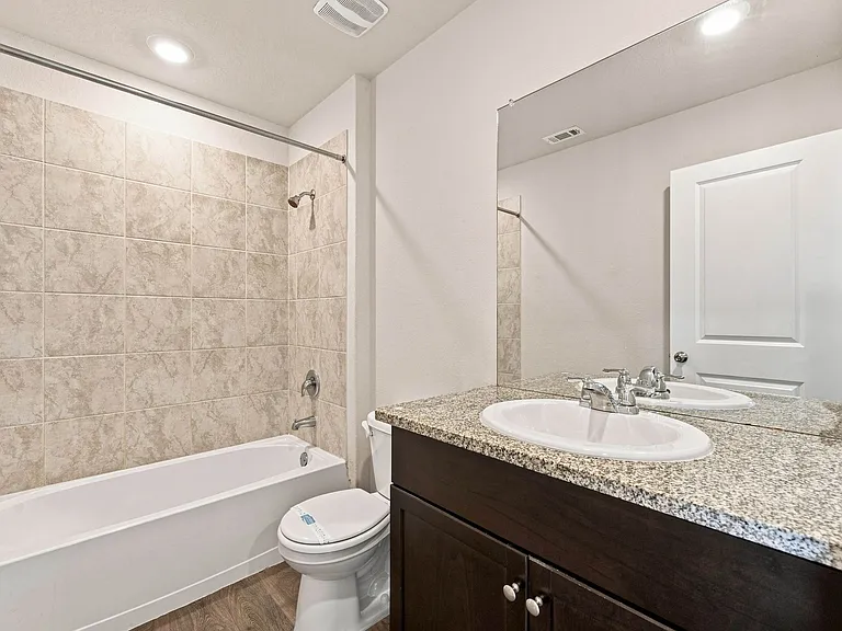 3319 Angus Xing — Photo 13