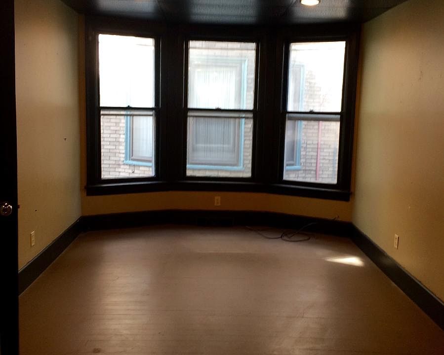 1st image of 1008 Elmwood Ave APT 3