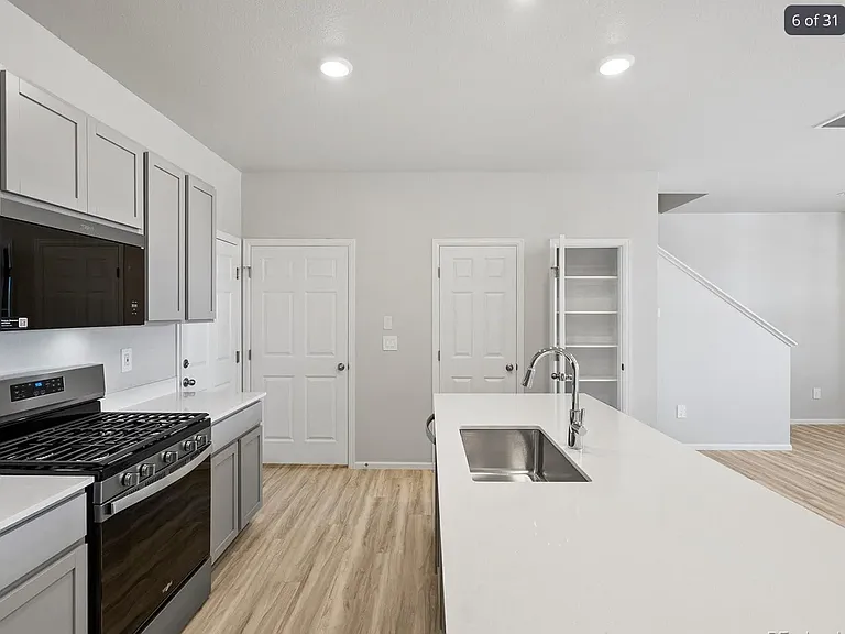 1590 Riverplace Dr #4 — Photo 3