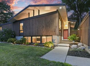 1215 Ivywood Dr, Springfield, IL 62704