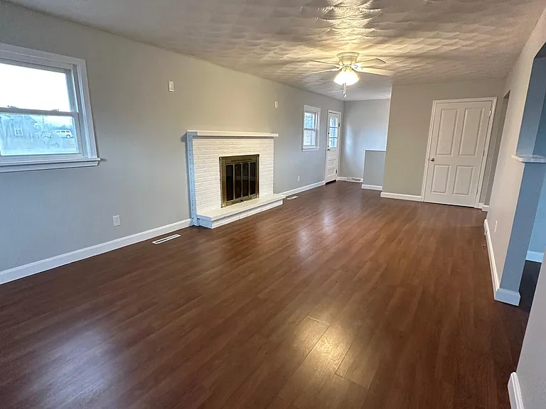 628 Mary Knoll Dr — Photo 4