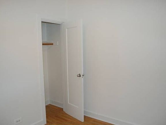 Bedroom/ Closet