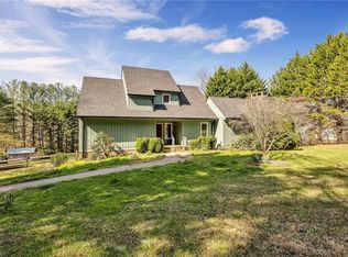 257 Smitheys Country Ln, Millers Creek, NC 28651