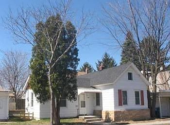 1st image of 1041 Park St
