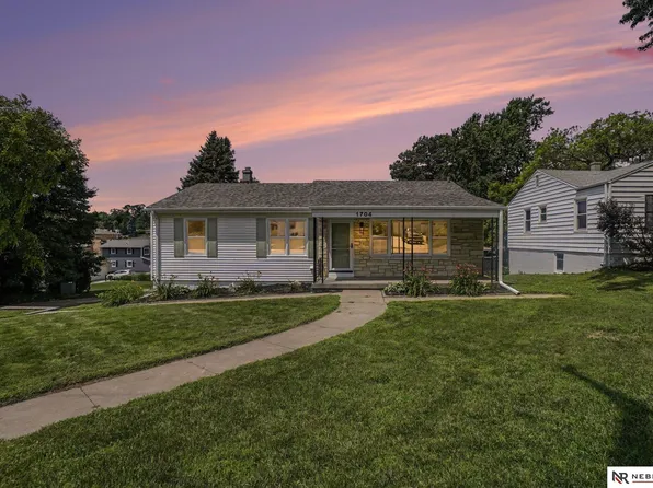 1704 N 56th St, Omaha, NE 68104