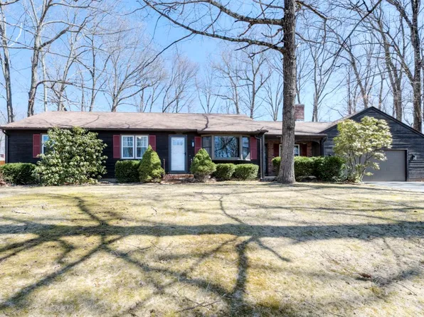 56 Hillcrest Ln, Ludlow, MA 01056