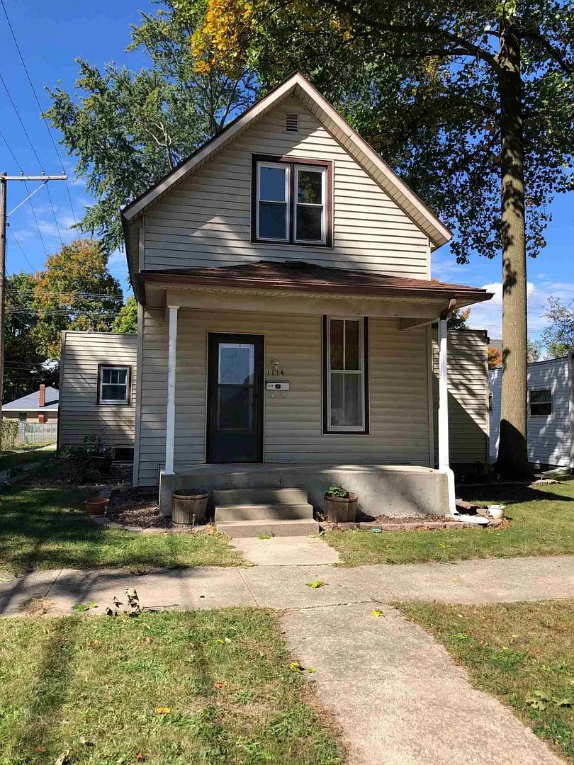 1114 Monroe St photo 1