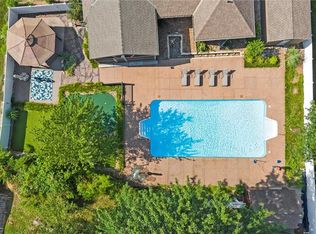 603 Ridgewood Dr, Raymore, MO 64083