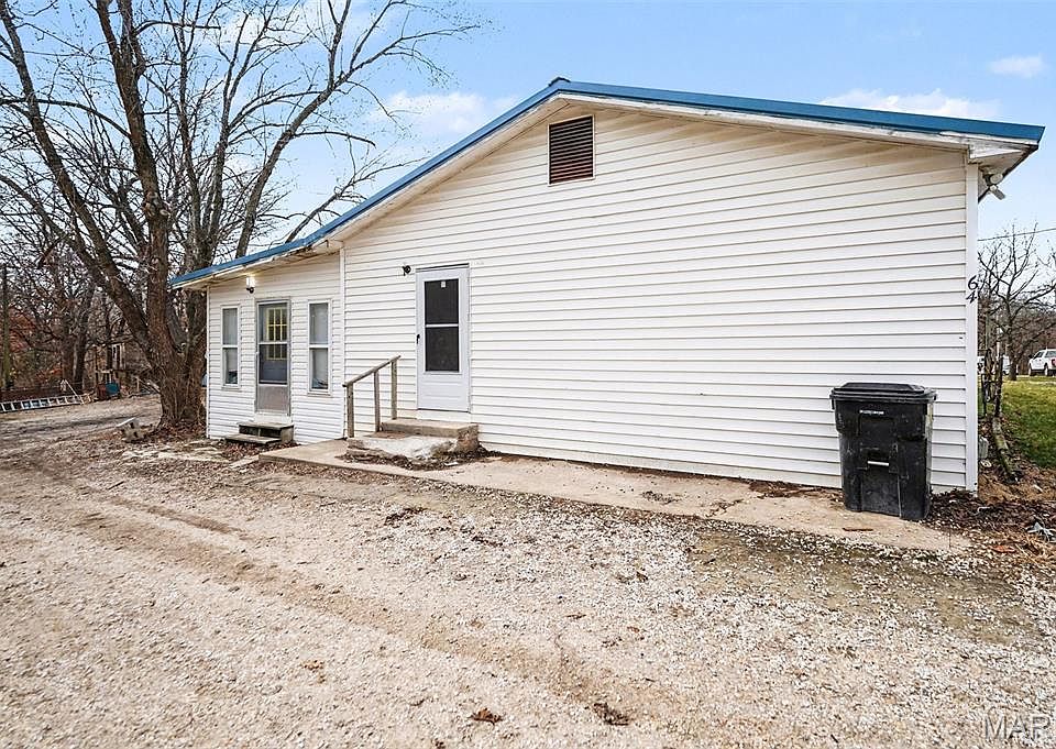 1st image of 64 Mocking Bird Ln