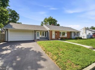 223 Colonial Ave, Hamilton, NJ 08610