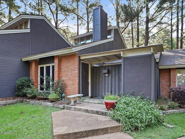 200 Woodgreen Dr APT 2, Madison, MS 39110