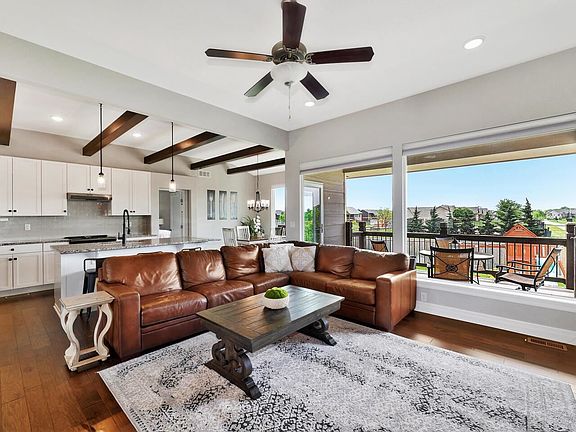 4th image of 2826 N Woodridge St