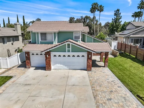 19724 Chinotto Ln, Riverside, CA 92508