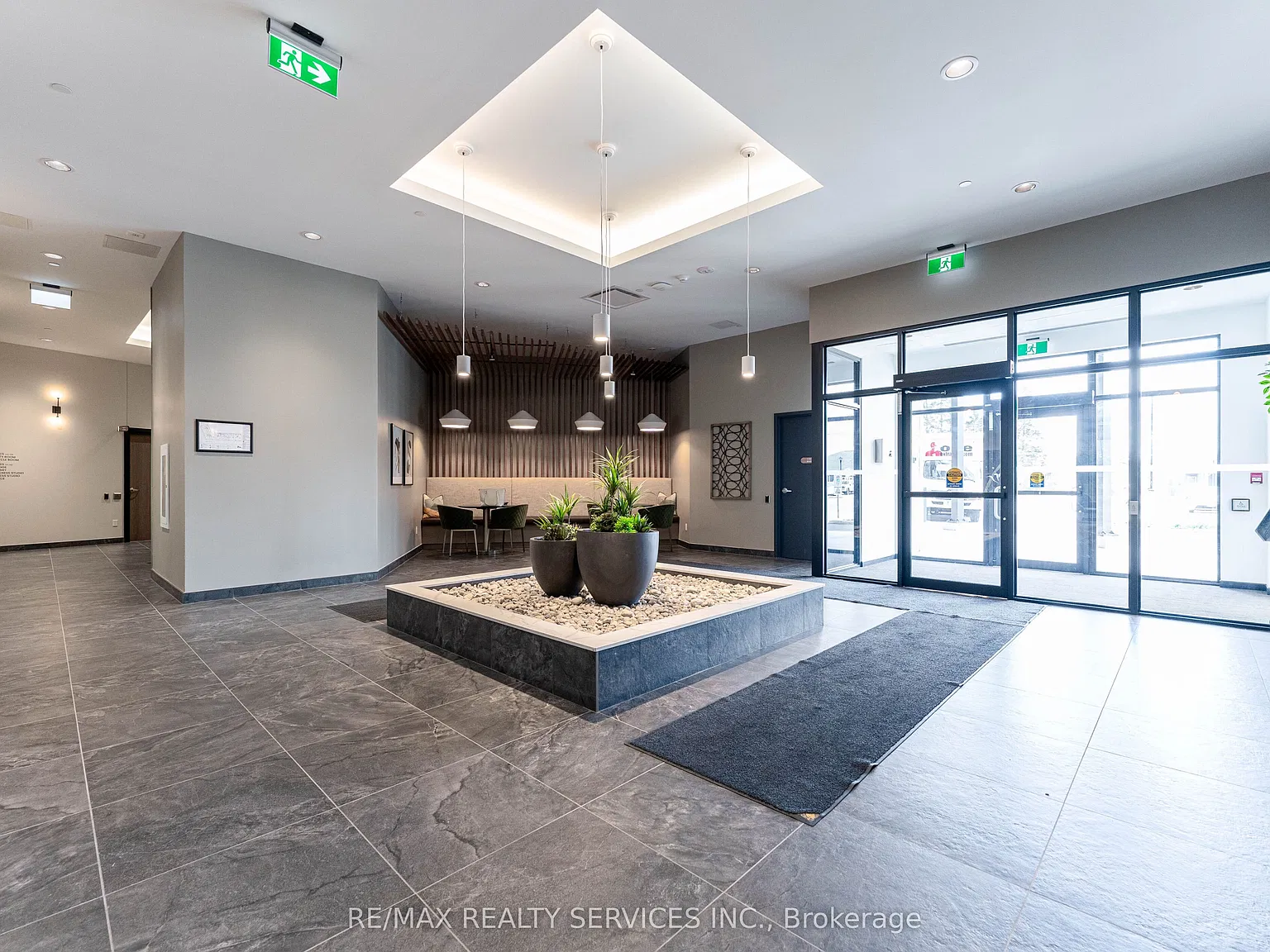 2 bed, $2,499 — Photo 3