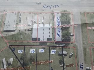303-309 W Austin Ave, Seadrift, TX 77983