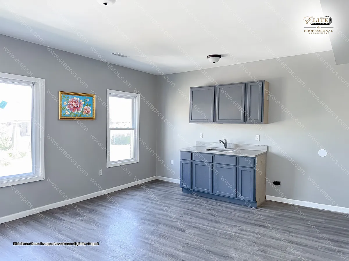 Building Photo - 12564 Pinehurst St #8